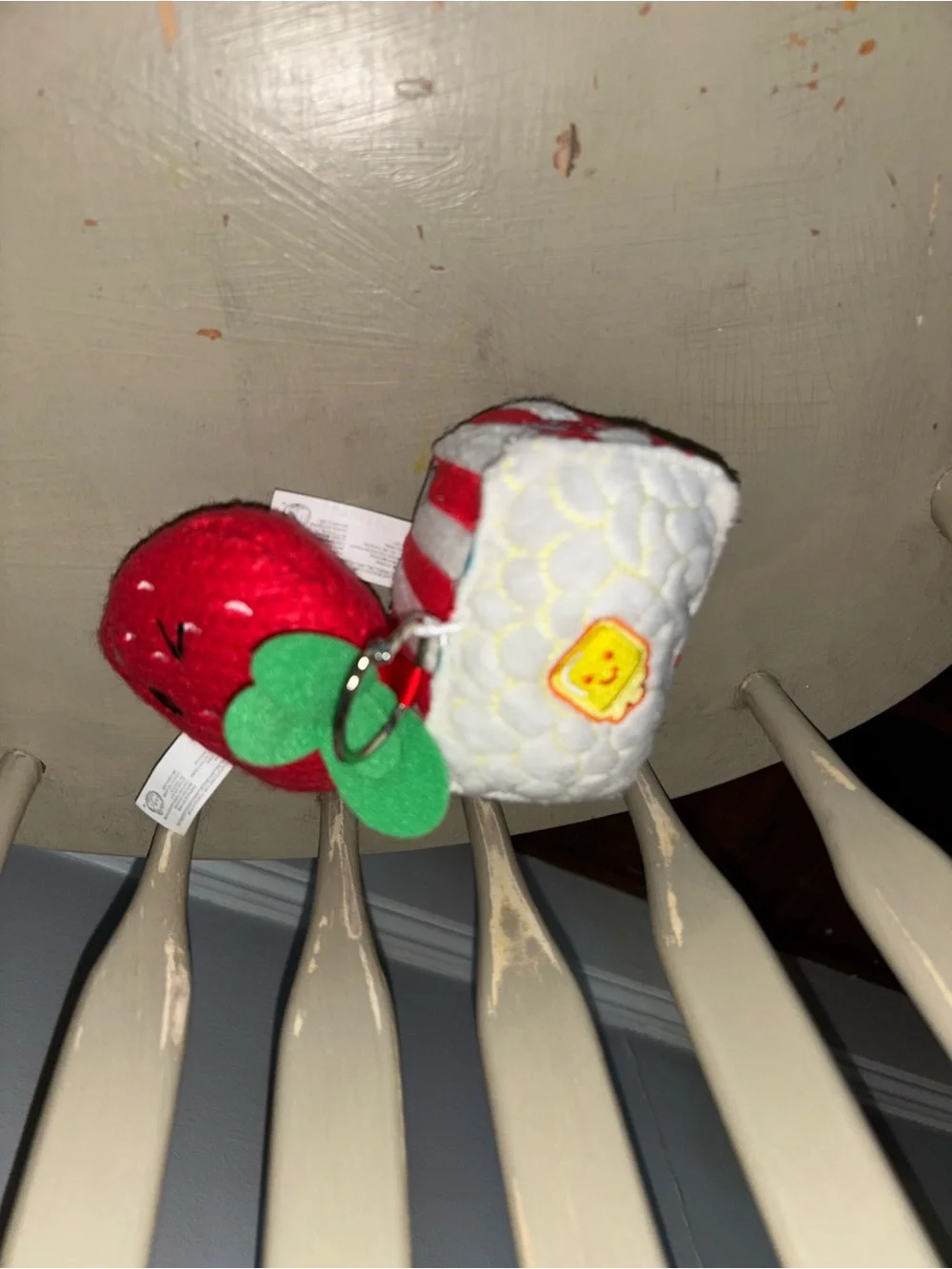 Ami Amis   Knit  Strawberry & Popcorn Snack Keychain Duo - Red & White